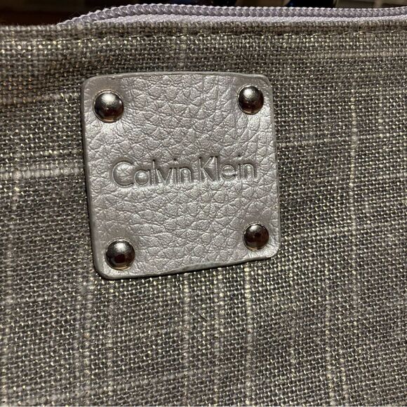 Calvin Klein clutch, silver, excellent condition - Picture 4 of 4